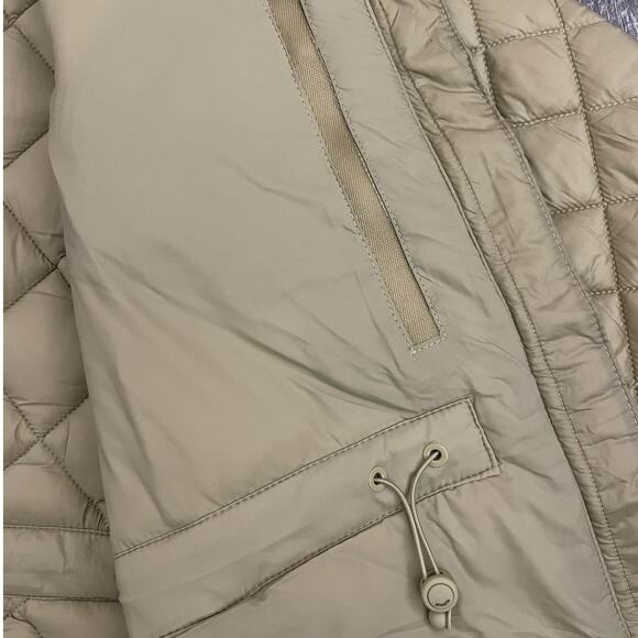 Athleta Rock Ridge Women's Jacket Quilted Hooded Puffer - Picture 10 of 10